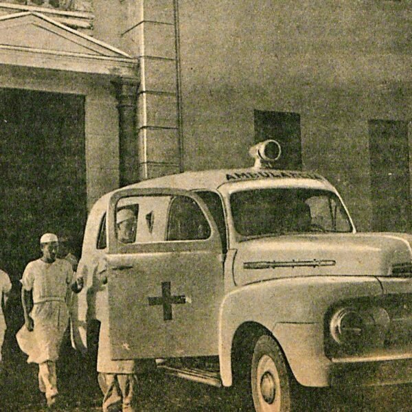 Antiga ambulancia SAMDU