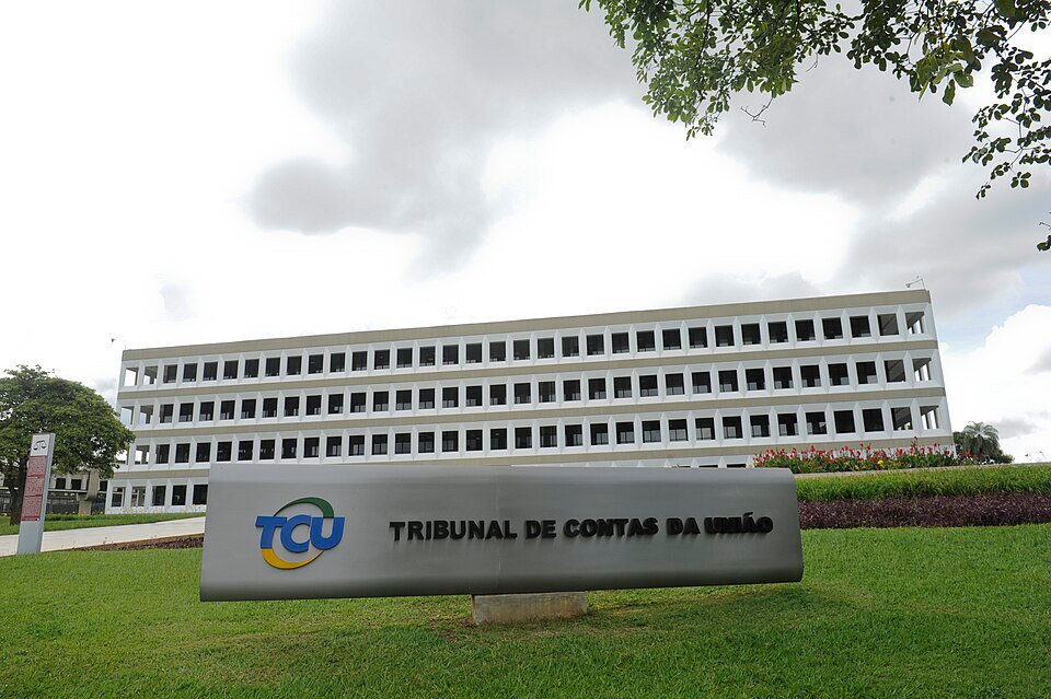 Vista externa (fachada) do prédio do Tribunal de Contas da União - TCU.